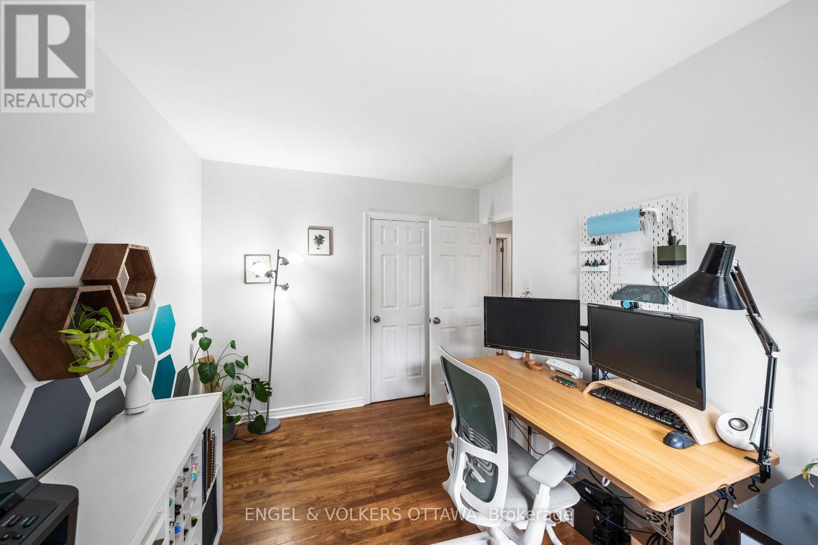 1056 Hindley Street, Ottawa, Ontario  K2B 5M1 - Photo 22 - X13154022