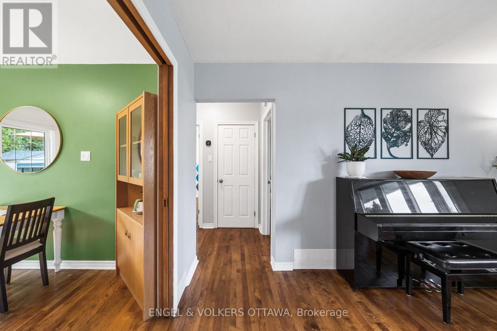 1056 Hindley Street, Ottawa, Ontario  K2B 5M1 - Photo 24 - X13154022