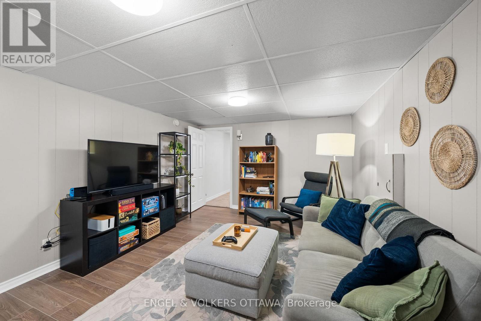 1056 Hindley Street, Ottawa, Ontario  K2B 5M1 - Photo 27 - X13154022
