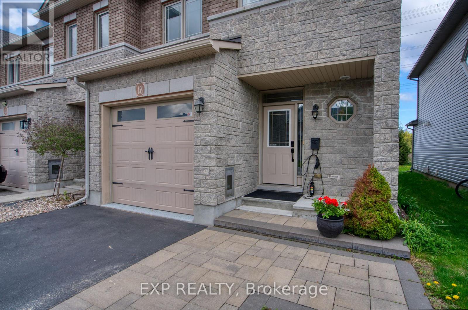 458 Barrick Hill Road, Ottawa, Ontario  K2M 0H8 - Photo 5 - X13154132