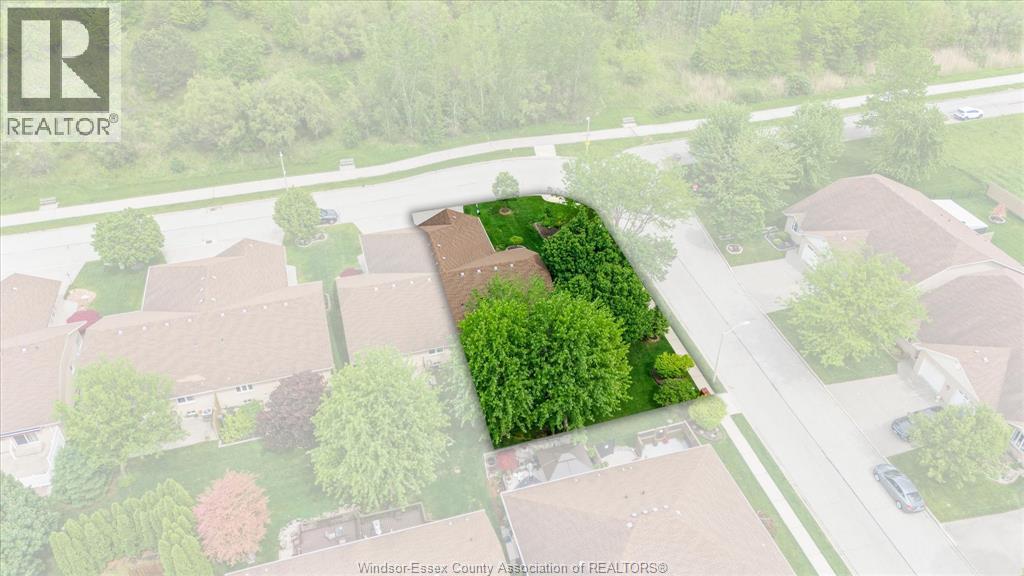 1997 Blue Heron Drive, Windsor, Ontario N8P 1P6 - Photo 39 - 26011635