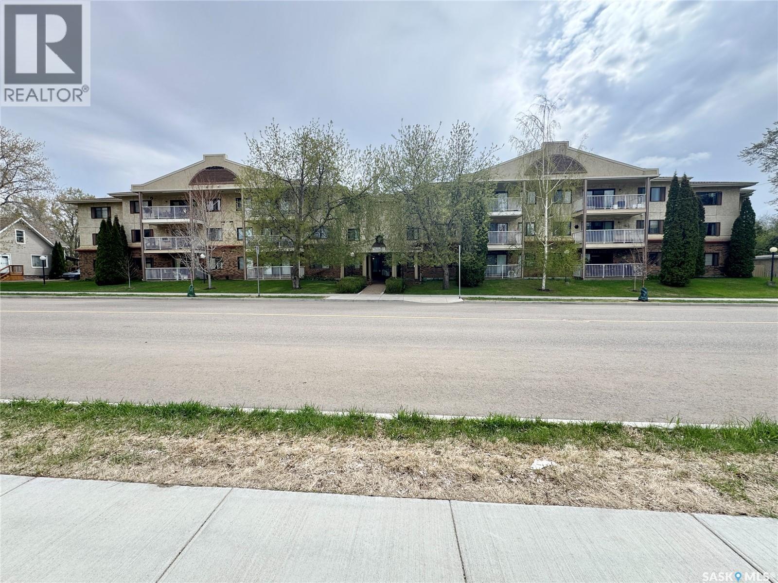 110 1452 102nd STREET, North Battleford, Saskatchewan