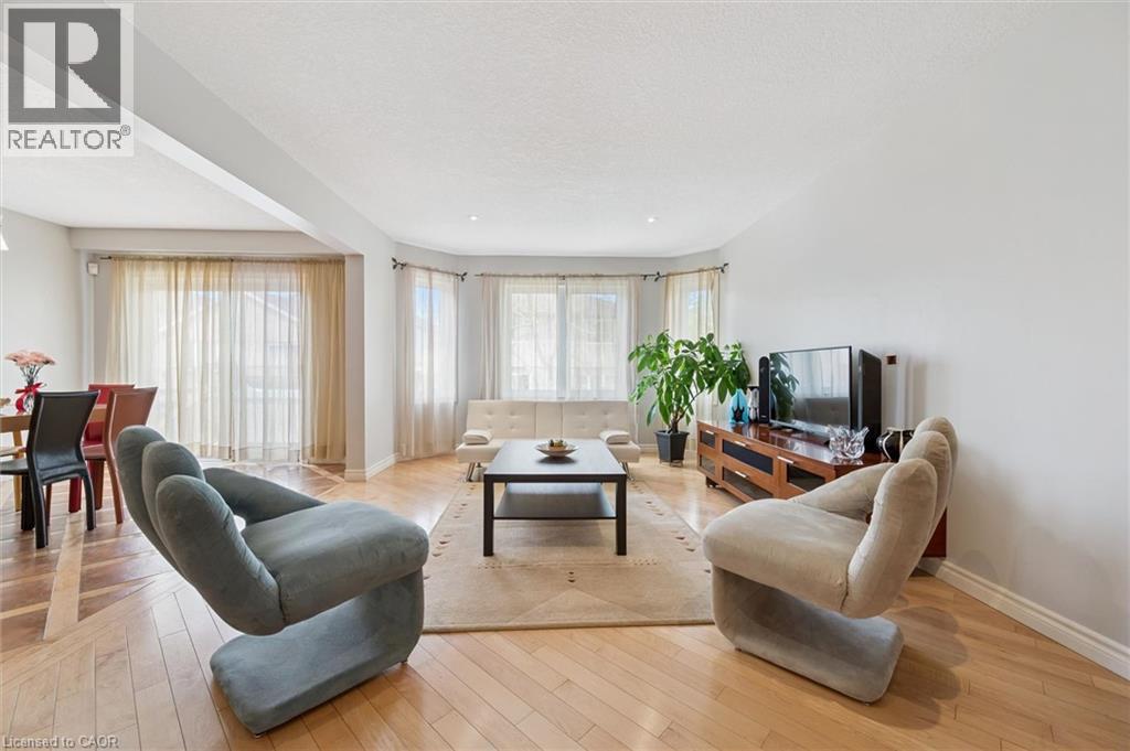 408 S Spice Bush Street, Waterloo, Ontario  N2V 2V6 - Photo 9 - 40832159