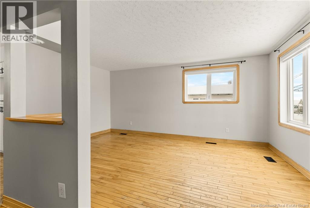 160 Spruce, Moncton, New Brunswick  E1C 7K3 - Photo 6 - NB139998