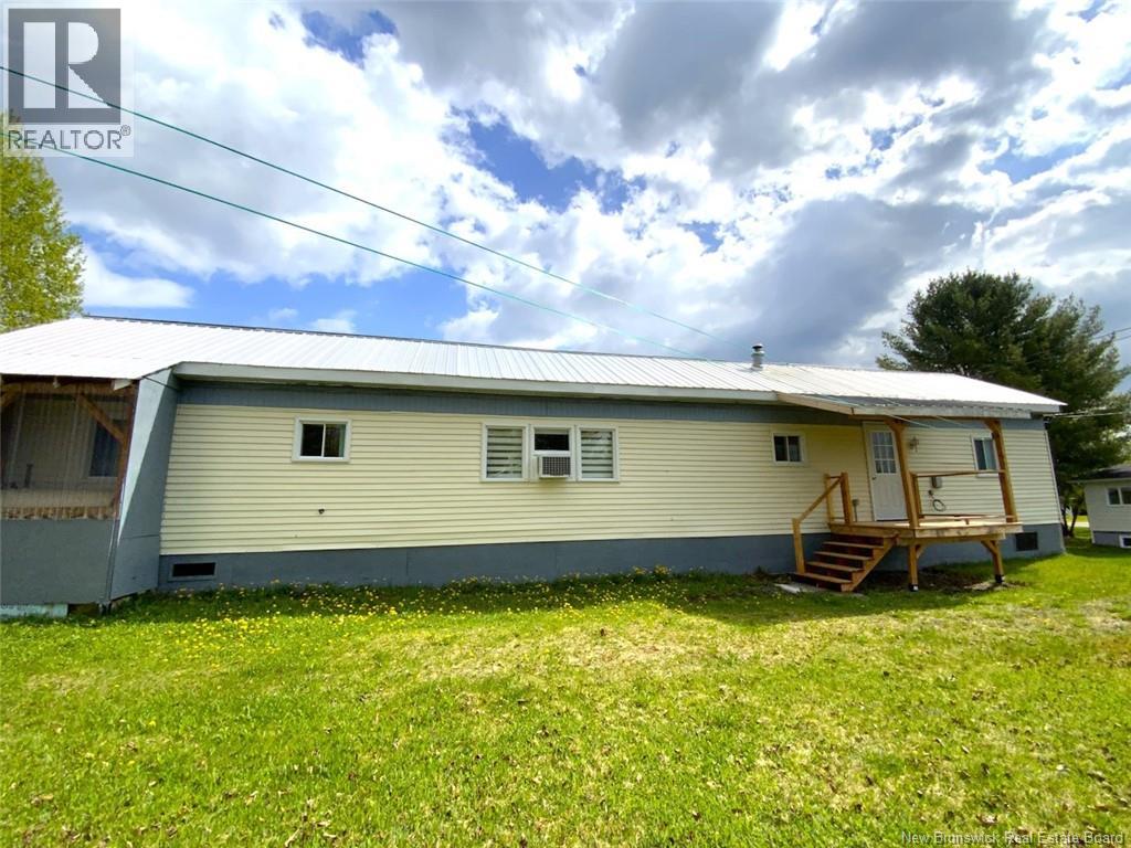 98 Des Érables Avenue, Clair, New Brunswick  E7A 2C1 - Photo 12 - NB139955