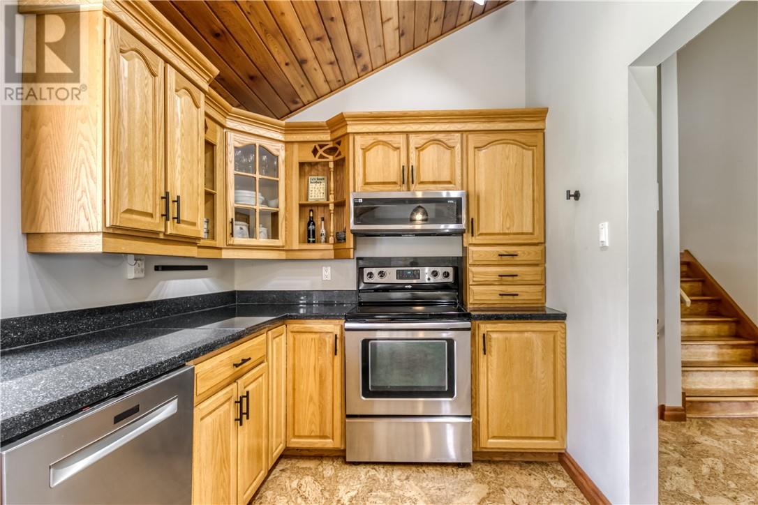 1311 Lakewood Drive, Sudbury, Ontario  P3E 2H2 - Photo 10 - 2127917