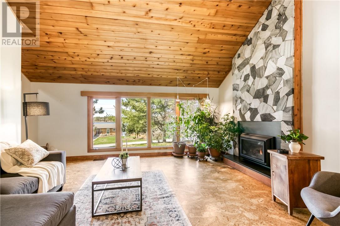 1311 Lakewood Drive, Sudbury, Ontario  P3E 2H2 - Photo 4 - 2127917