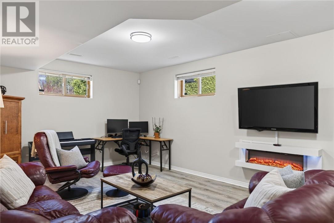 32 Platinum Place, Sudbury, Ontario  P3E 6L6 - Photo 42 - 2127270