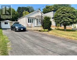38 FENWOOD HEIGHTS, Toronto, Ontario