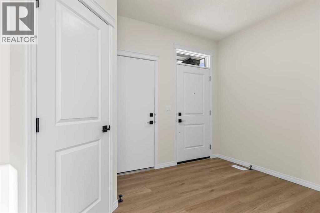 127 Corner Glen Grove NE, Calgary, Alberta  T3N 2S3 - Photo 5 - A2312341