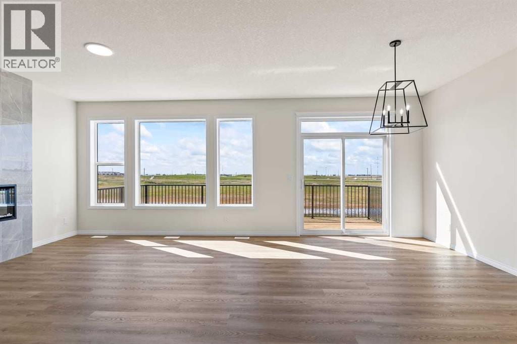 127 Corner Glen Grove NE, Calgary, Alberta  T3N 2S3 - Photo 6 - A2312341