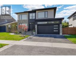 1976 LENESTER AVENUE, Ottawa, Ontario