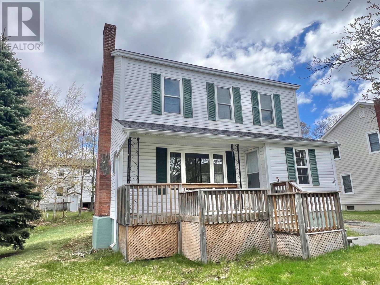 5 Memorial Avenue, Grand Falls-Windsor, Newfoundland & Labrador