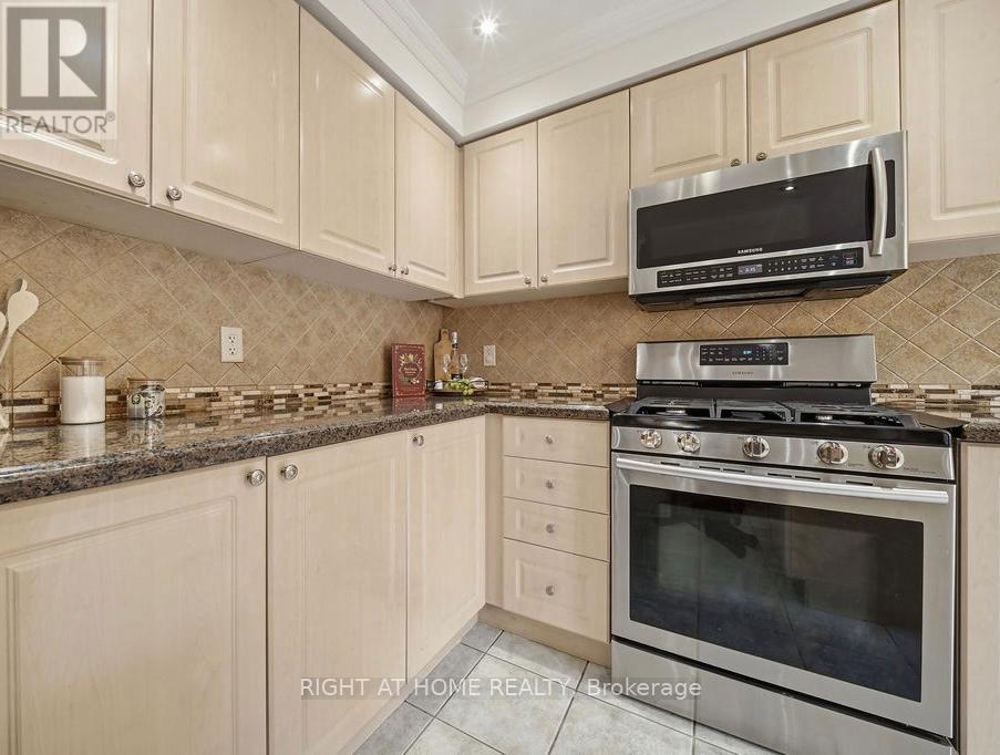 25 Nobbs Drive, Ajax, Ontario  L1T 4M1 - Photo 12 - E13143688
