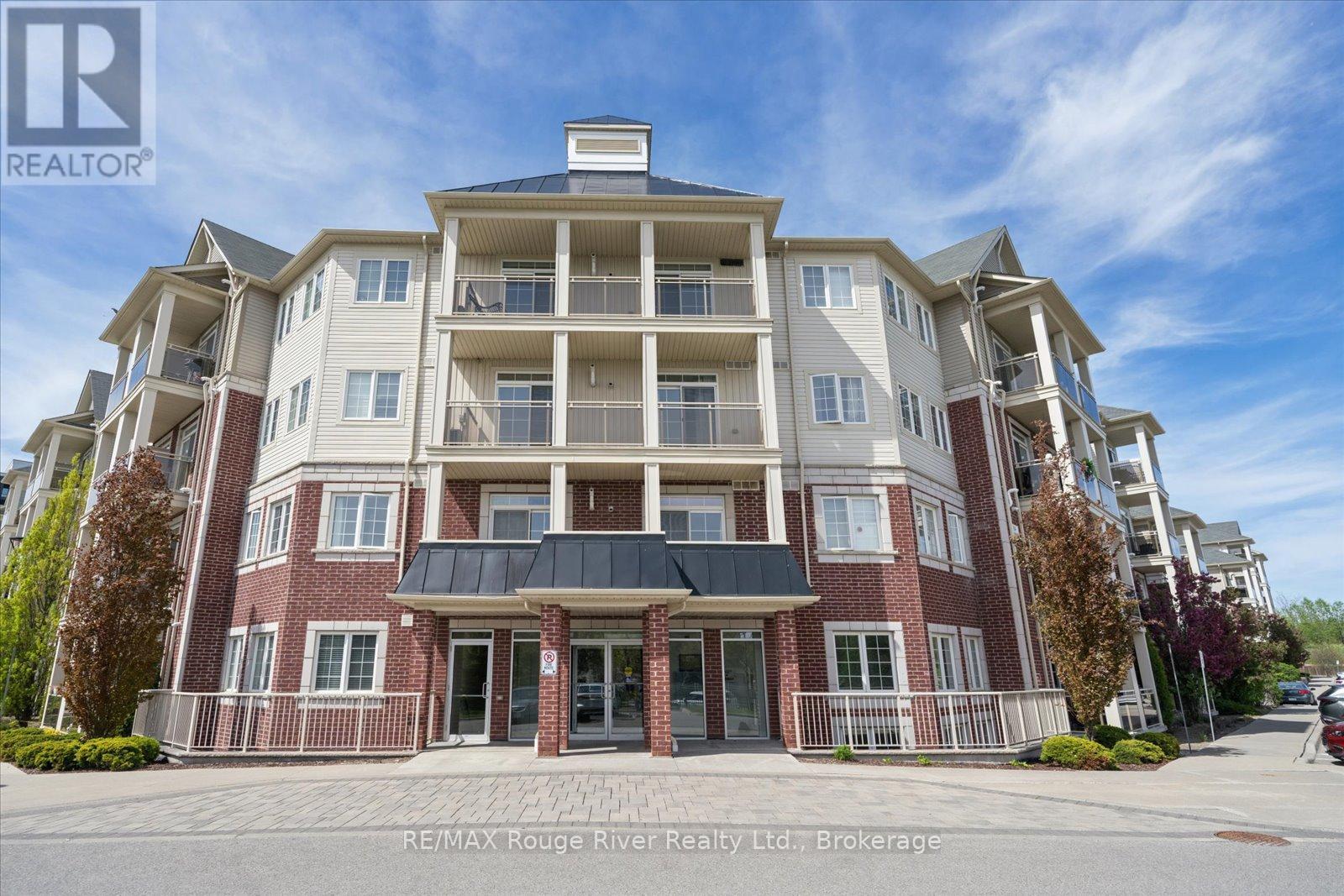 124 - 84 Aspen Springs Drive, Clarington, Ontario  L1C 0V3 - Photo 1 - E13154206