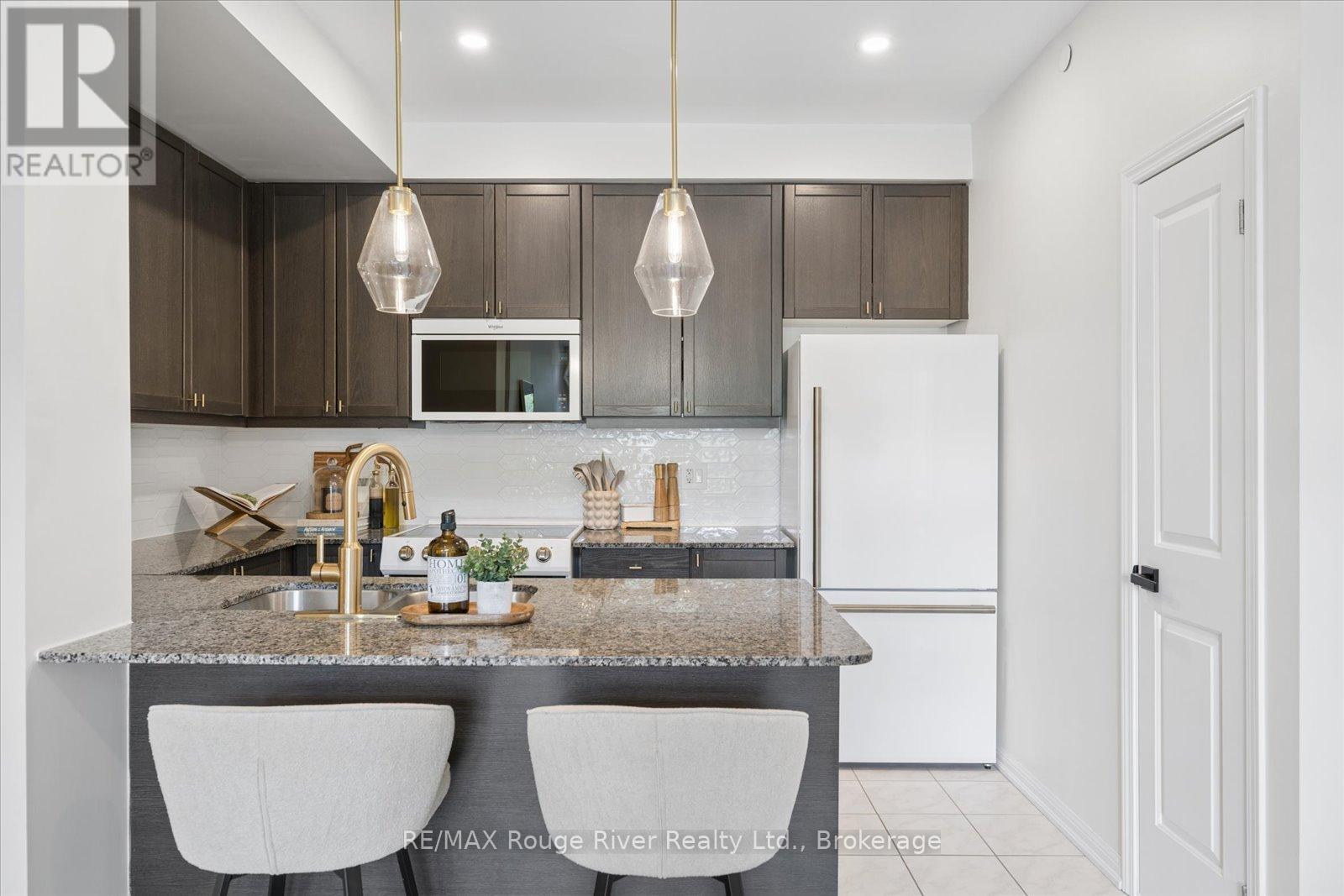 124 - 84 Aspen Springs Drive, Clarington, Ontario  L1C 0V3 - Photo 12 - E13154206