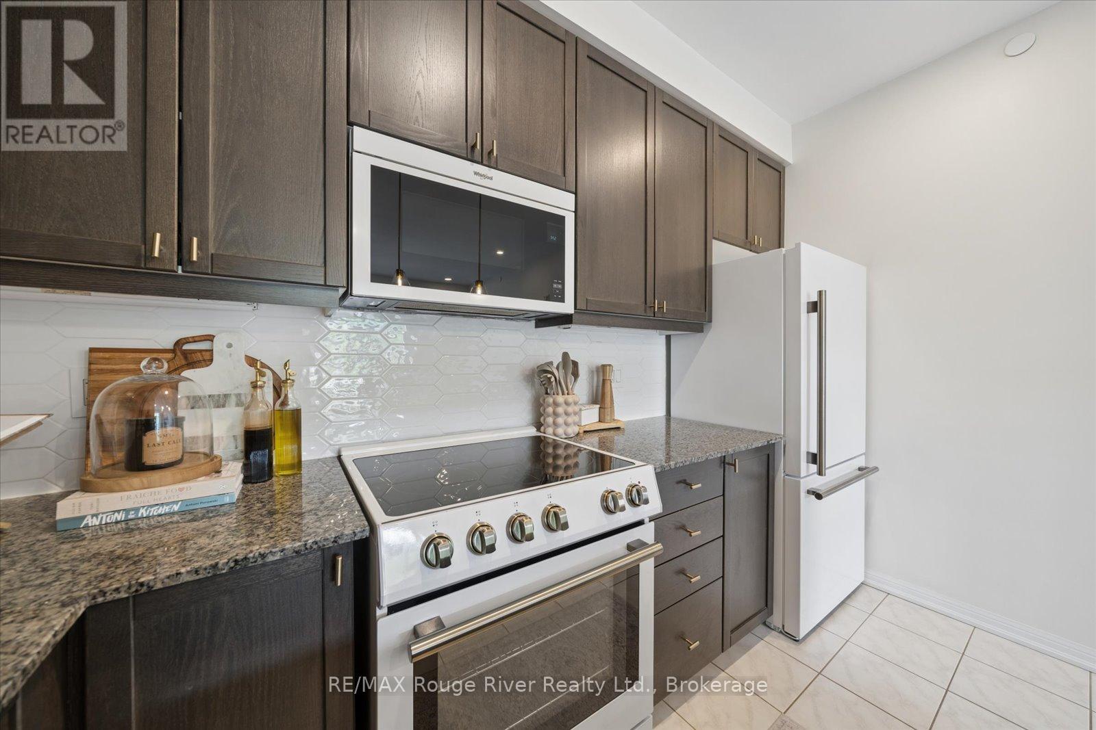 124 - 84 Aspen Springs Drive, Clarington, Ontario  L1C 0V3 - Photo 14 - E13154206