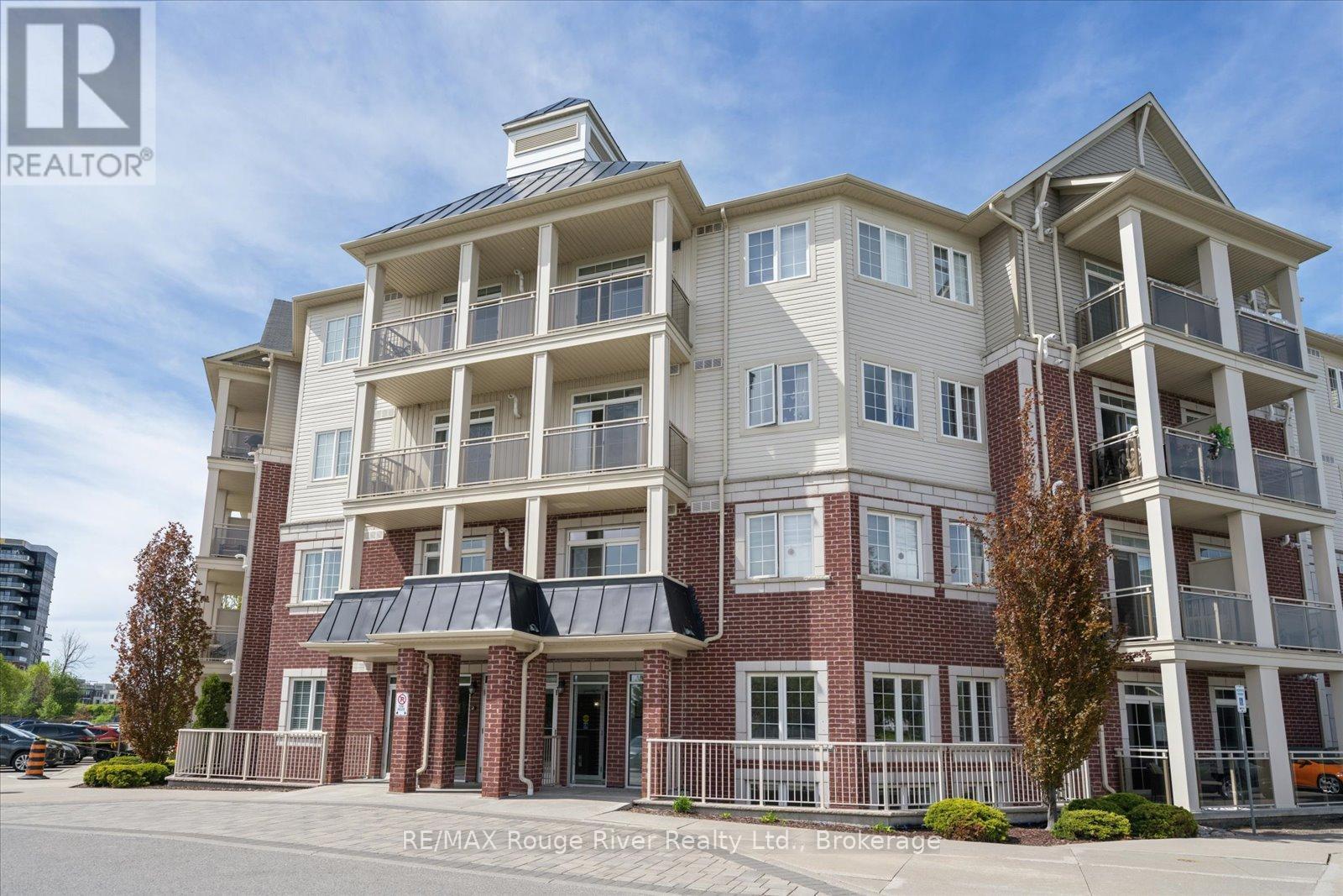124 - 84 Aspen Springs Drive, Clarington, Ontario  L1C 0V3 - Photo 2 - E13154206