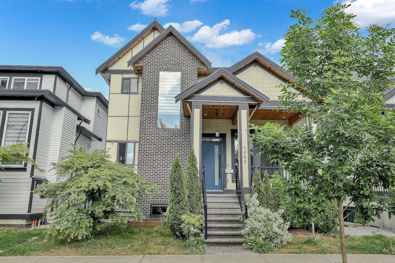 7068 194 STREET, Surrey, British Columbia