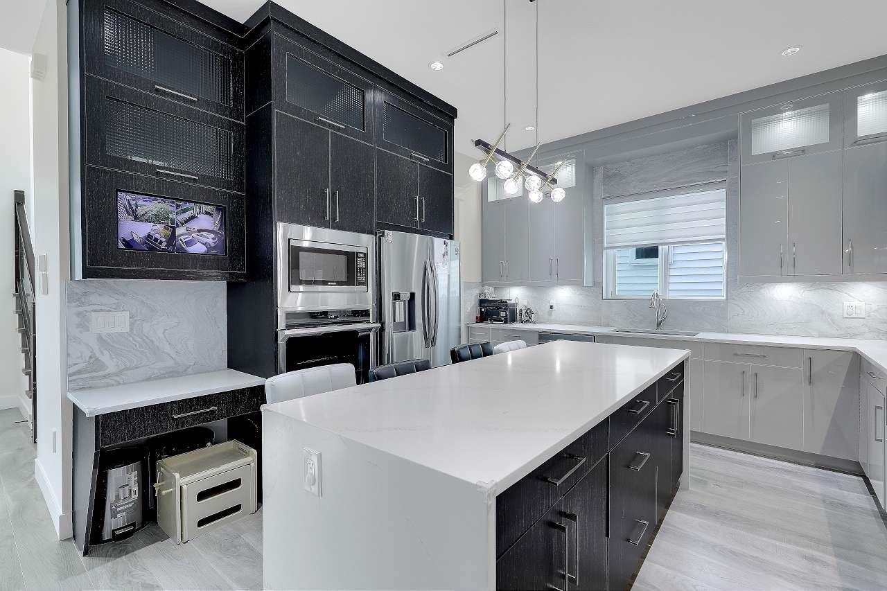 7068 194 Street, Surrey, British Columbia  V4N 1N2 - Photo 11 - R3125507