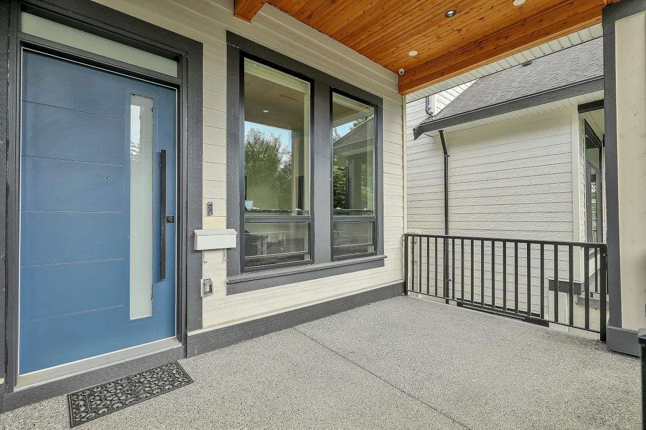 7068 194 Street, Surrey, British Columbia  V4N 1N2 - Photo 2 - R3125507