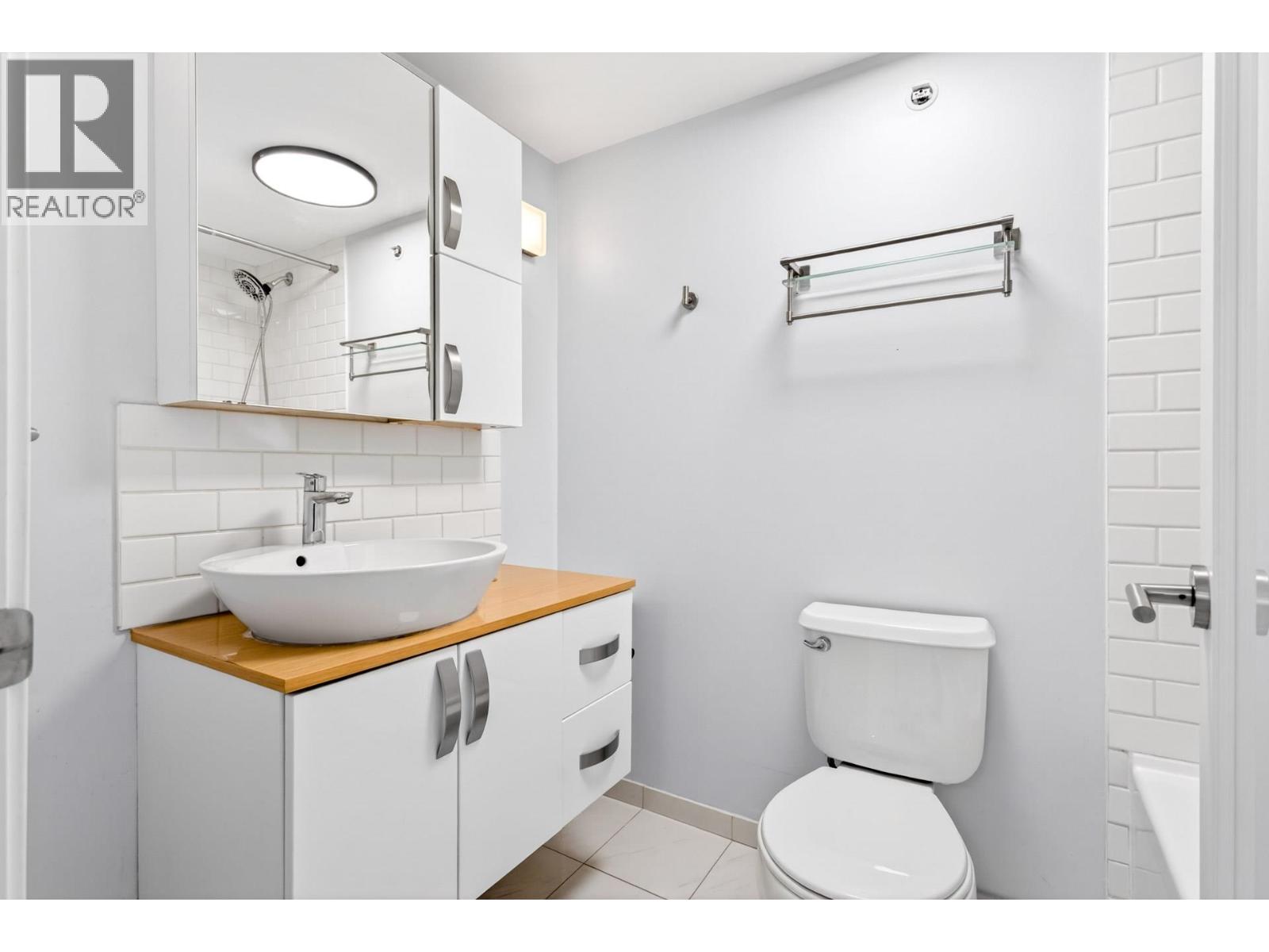309 1 E Cordova Street, Vancouver, British Columbia  V6A 4H3 - Photo 18 - R3125655