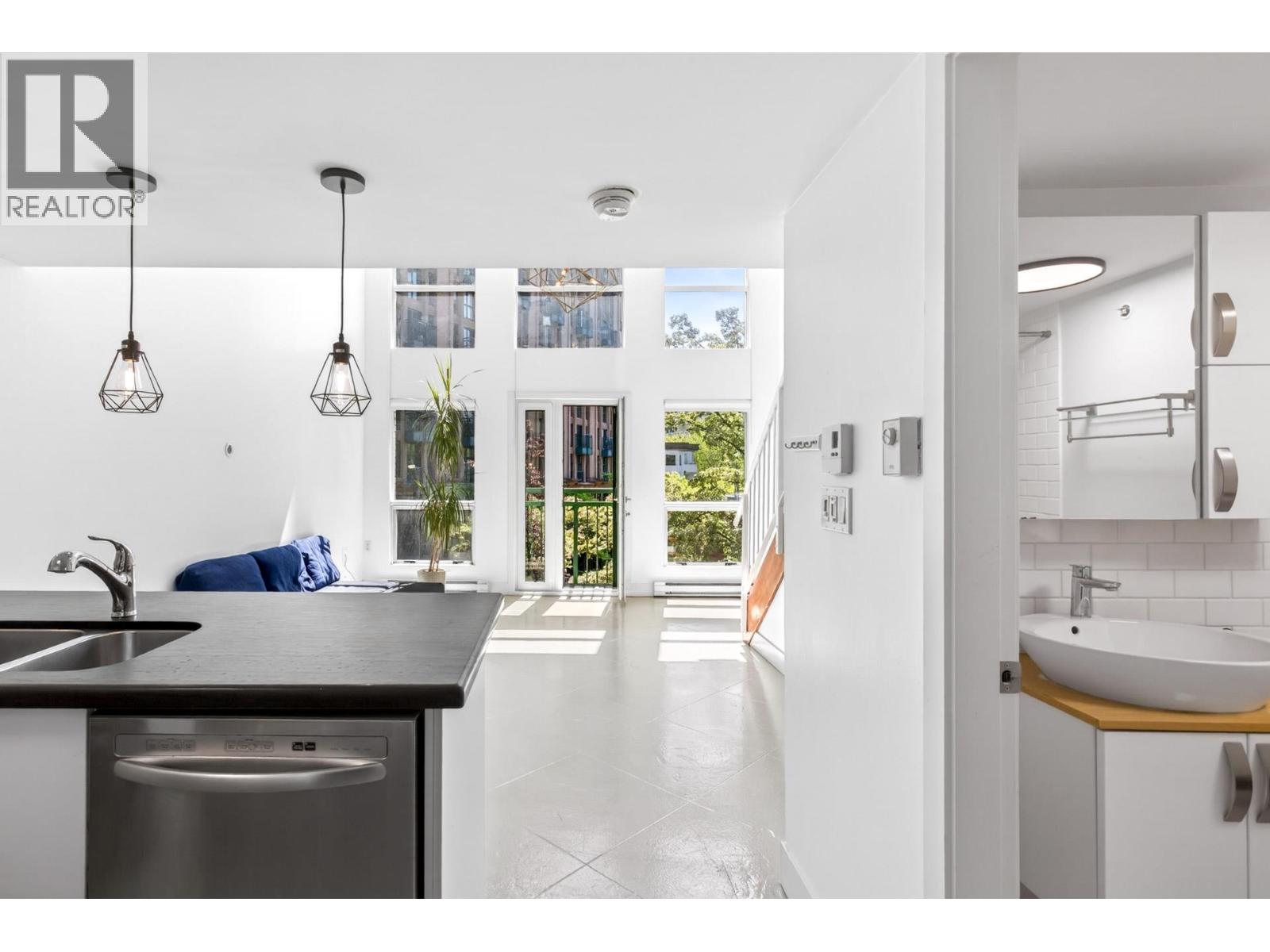 309 1 E Cordova Street, Vancouver, British Columbia  V6A 4H3 - Photo 3 - R3125655