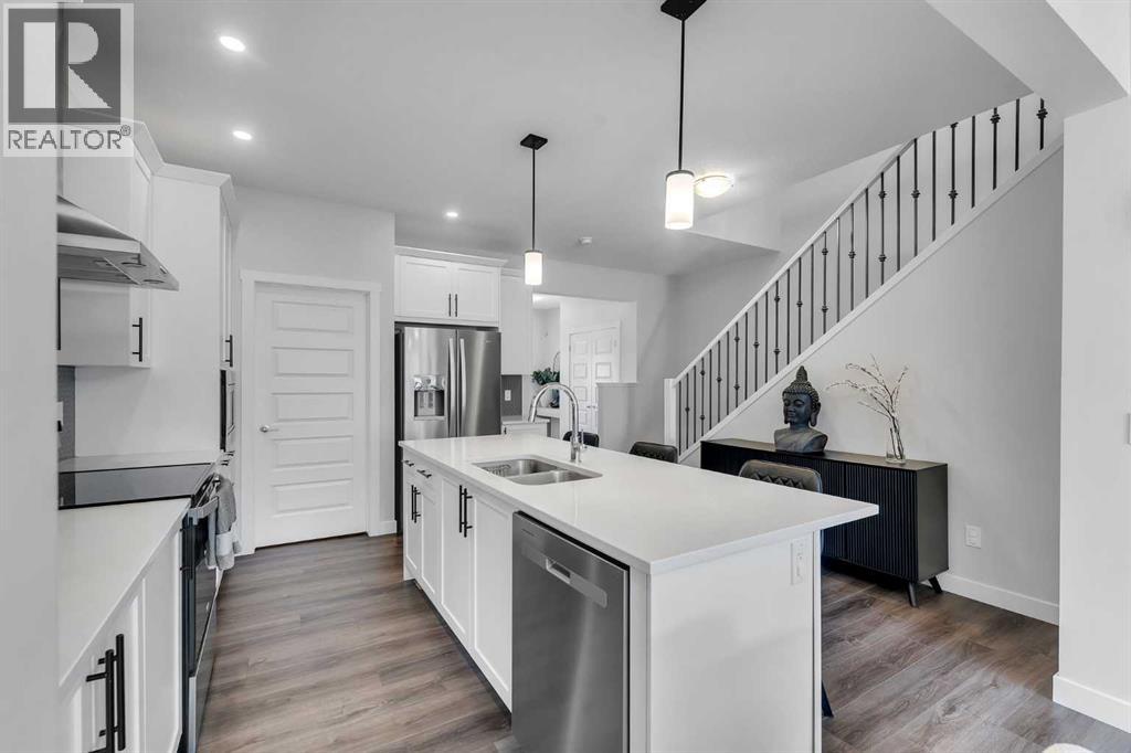 1105 Bayview Gardens SW, Airdrie, Alberta  T4B 5K3 - Photo 10 - A2307880