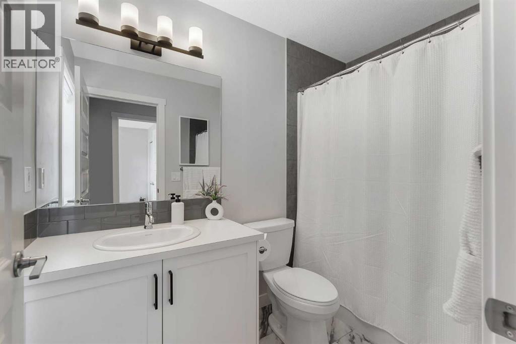 1105 Bayview Gardens SW, Airdrie, Alberta  T4B 5K3 - Photo 33 - A2307880