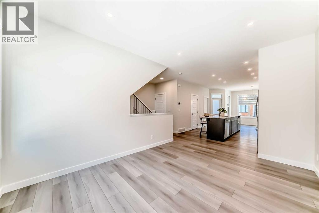 323, 81 Greenbriar Place NW, Calgary, Alberta  T3B 6J1 - Photo 8 - A2309278