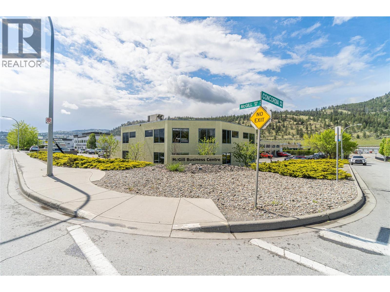 1383 Mcgill Road Unit# 102, Kamloops, British Columbia V2C 6K2 - Photo 2 - 10345809