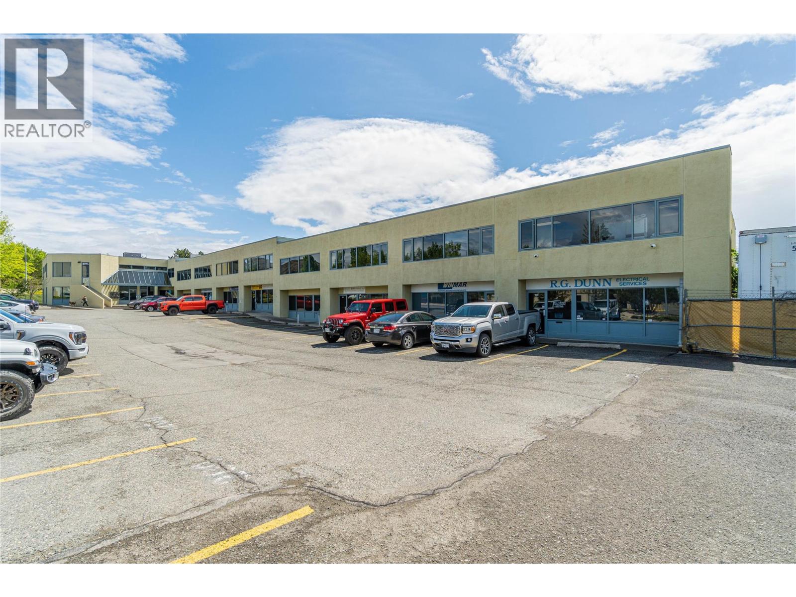 1383 Mcgill Road Unit# 102, Kamloops, British Columbia V2C 6K2 - Photo 3 - 10345809