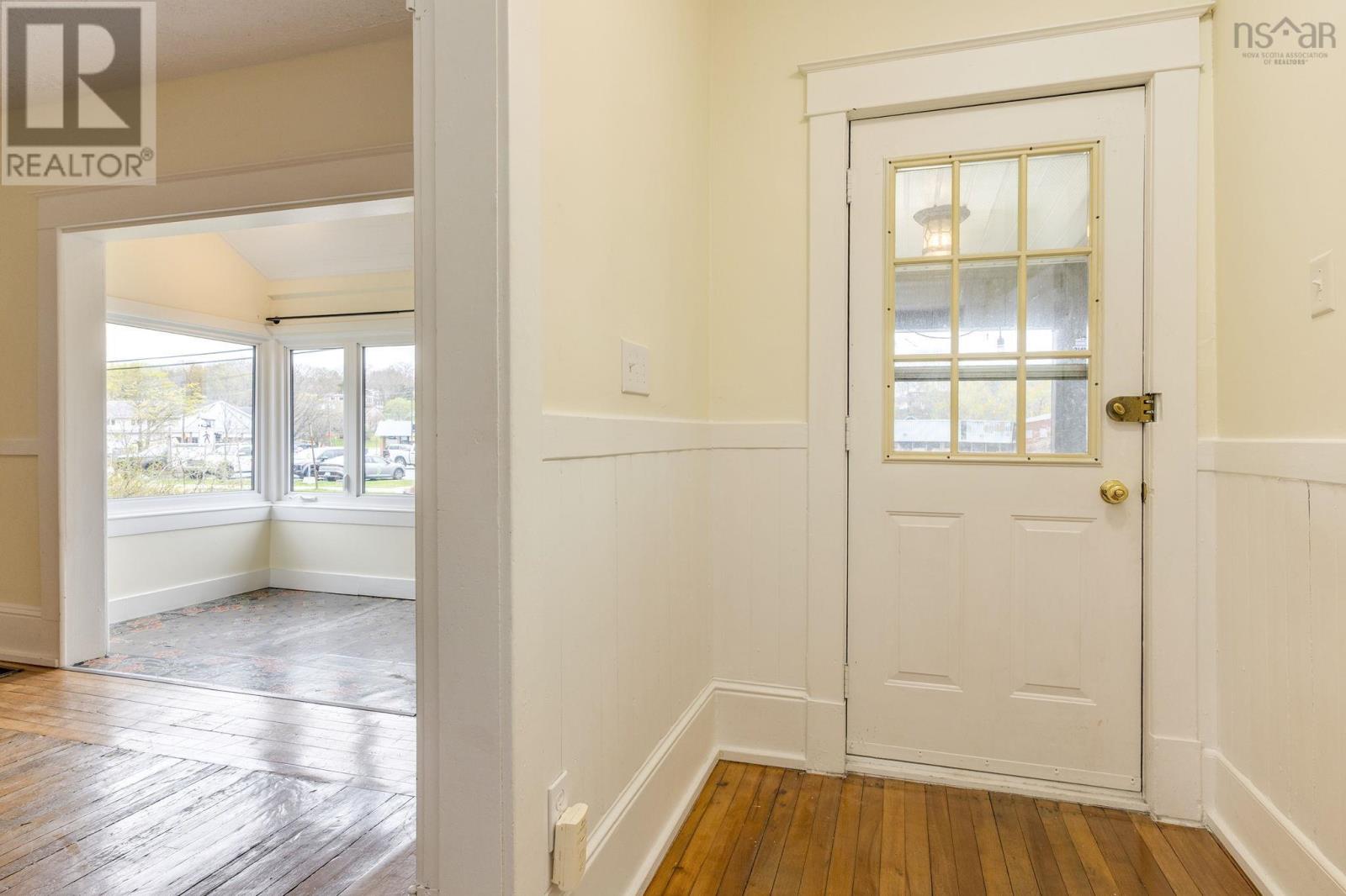 206 Pleasant Street, Dartmouth, Nova Scotia  B2Y 3R6 - Photo 11 - 202611332