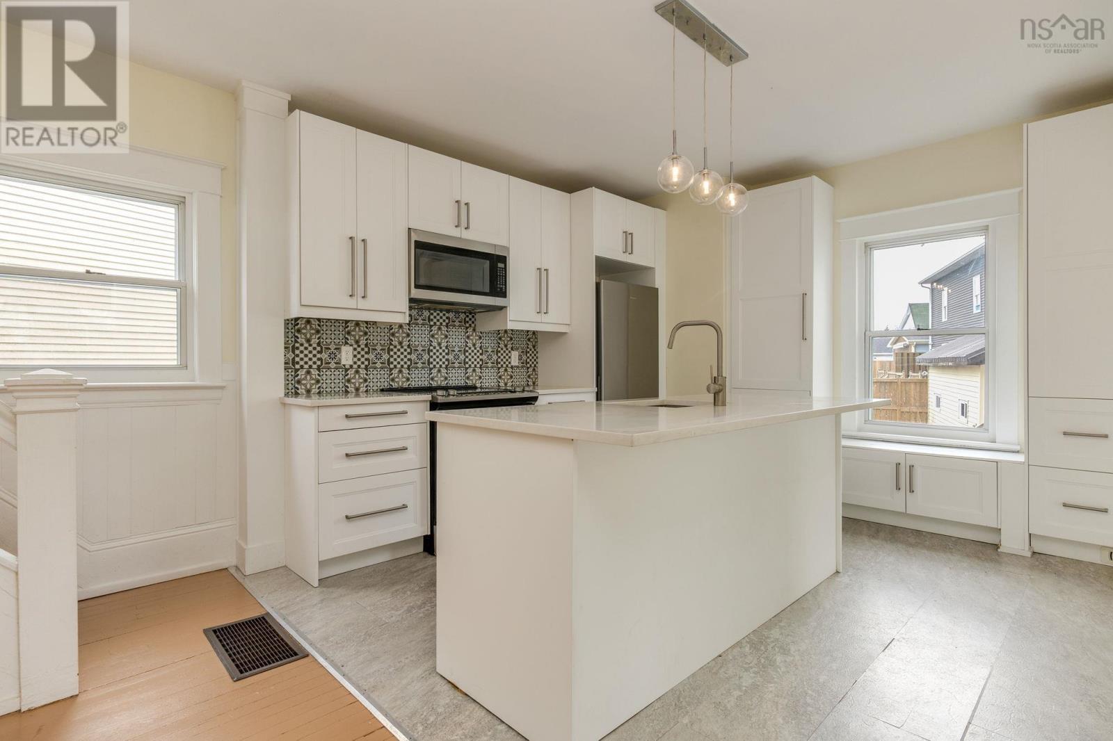 206 Pleasant Street, Dartmouth, Nova Scotia  B2Y 3R6 - Photo 31 - 202611332