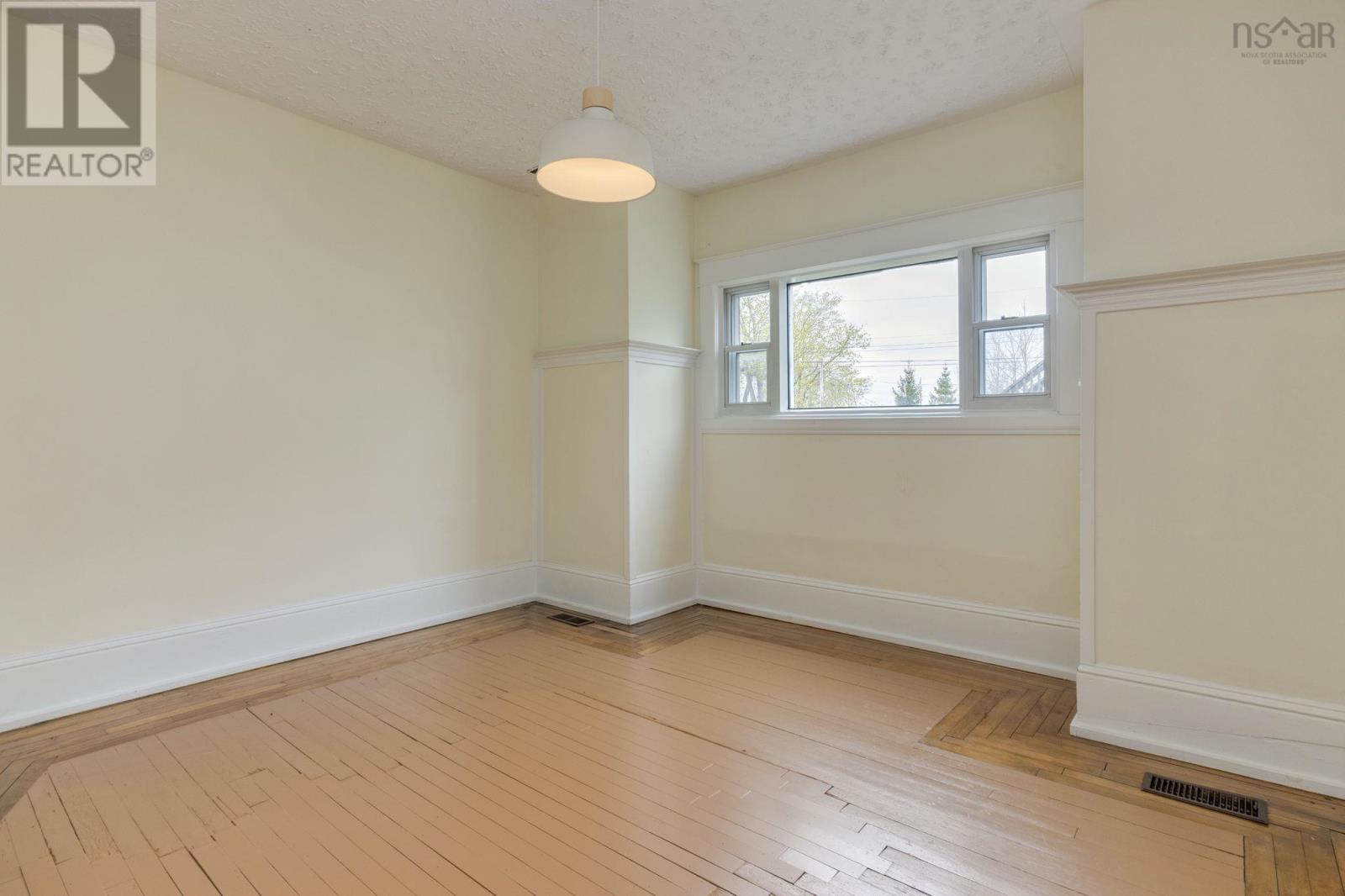 206 Pleasant Street, Dartmouth, Nova Scotia  B2Y 3R6 - Photo 22 - 202611332