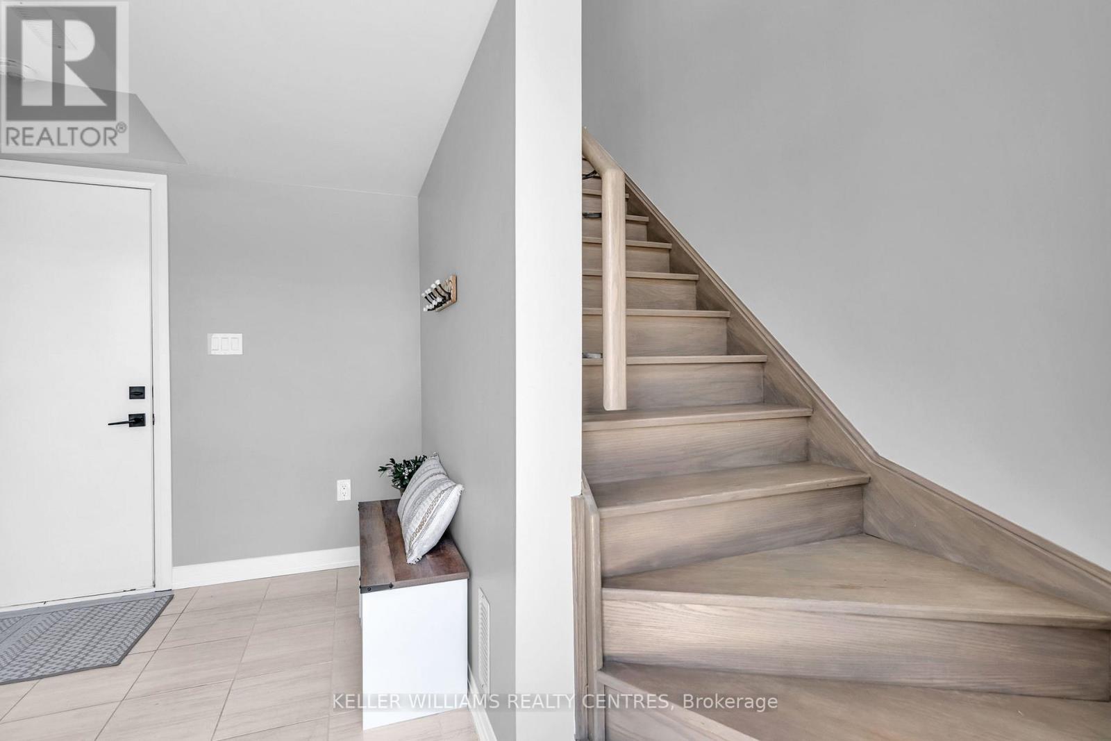 43 Fairlane Avenue, Barrie, Ontario  L9J 0N1 - Photo 10 - S13148874