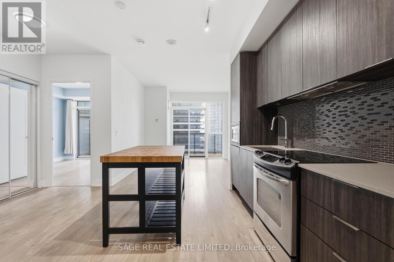 1407 - 110 Marine Parade Drive, Toronto, Ontario M8V 0A3 - Photo 4 - W13146564