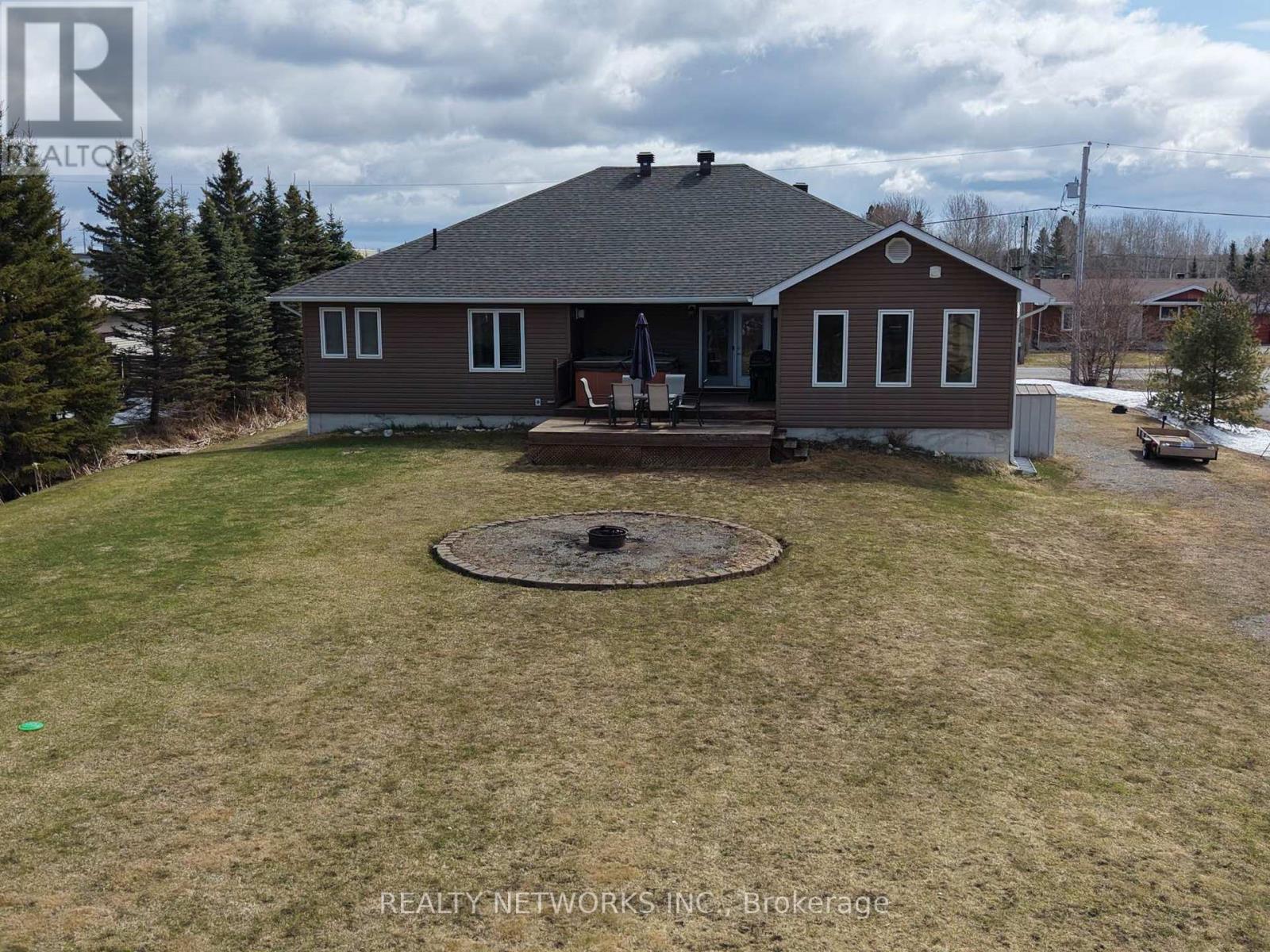 75 Emerald Street, Timmins, Ontario  P4R 1N3 - Photo 10 - T13154176