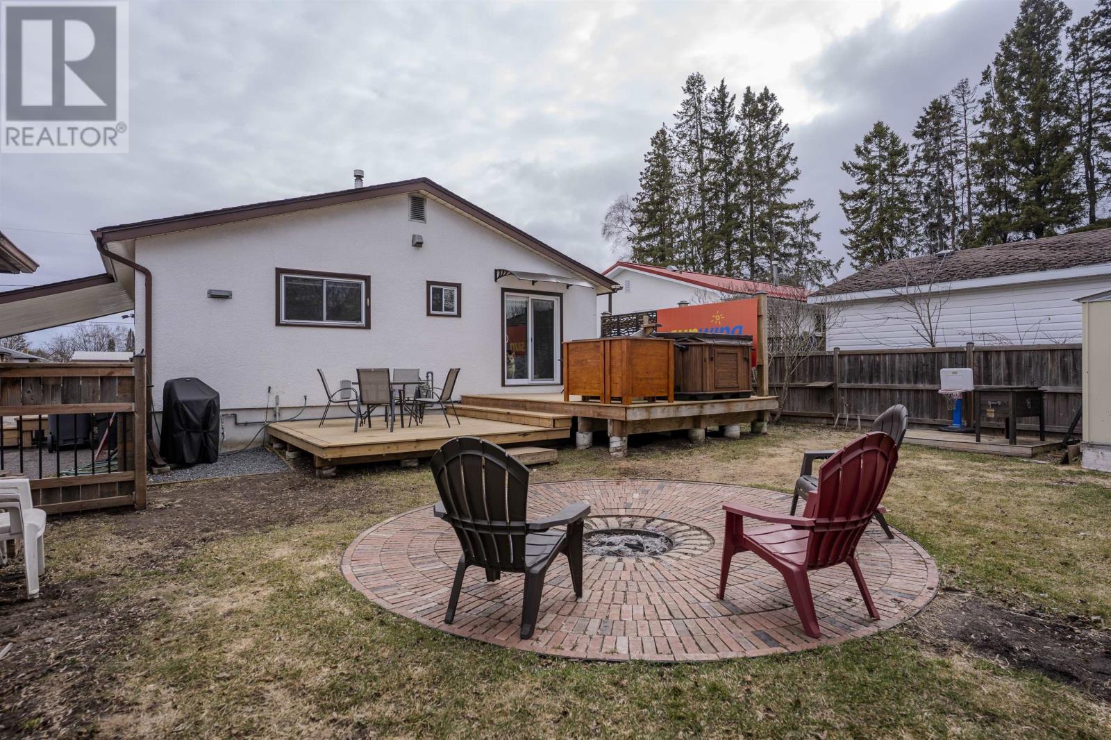 874 Erie Ave E, Thunder Bay, Ontario  P7A 6N2 - Photo 40 - TB2600873