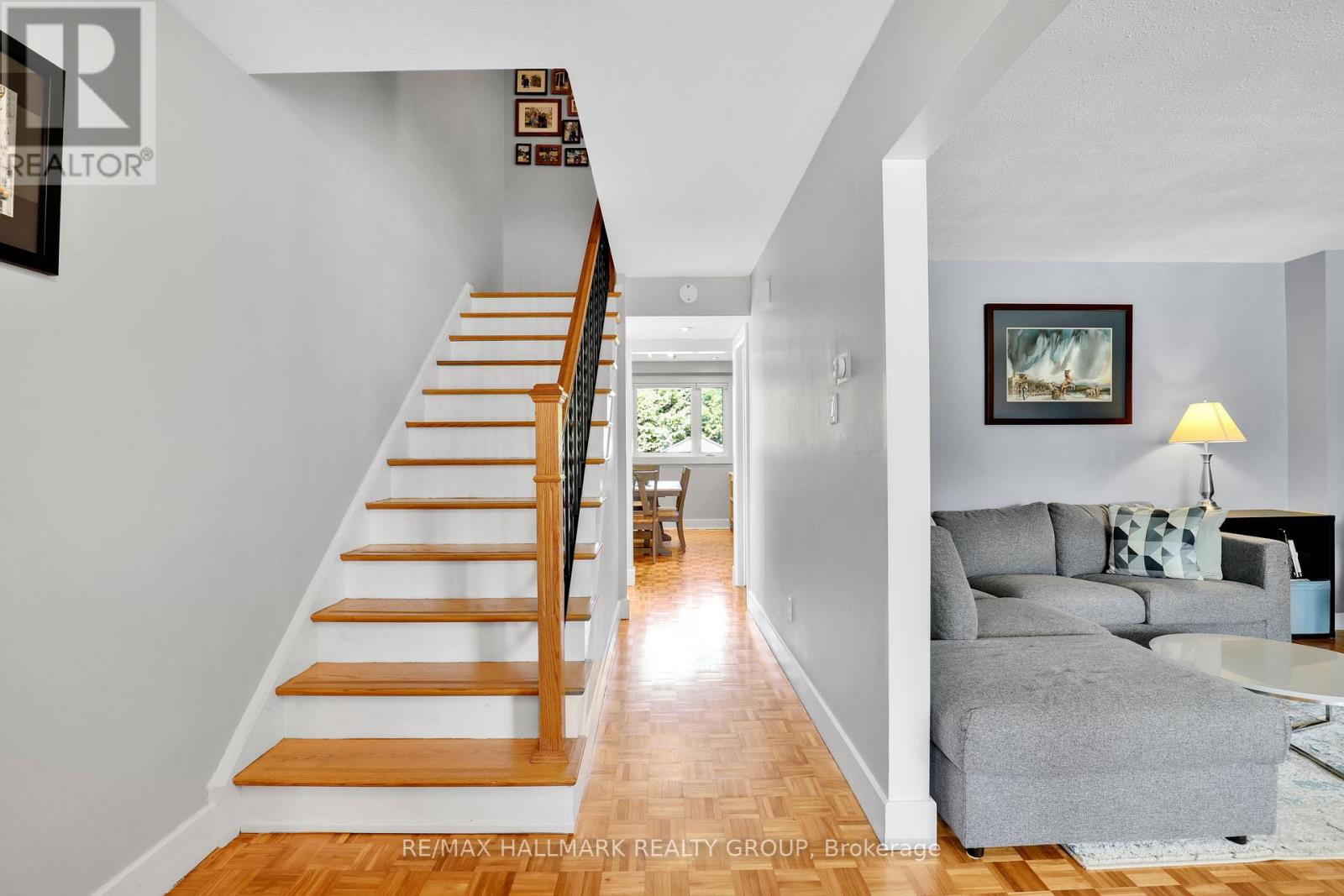 123 Mcclellan Road, Ottawa, Ontario  K2H 5V7 - Photo 5 - X13154366