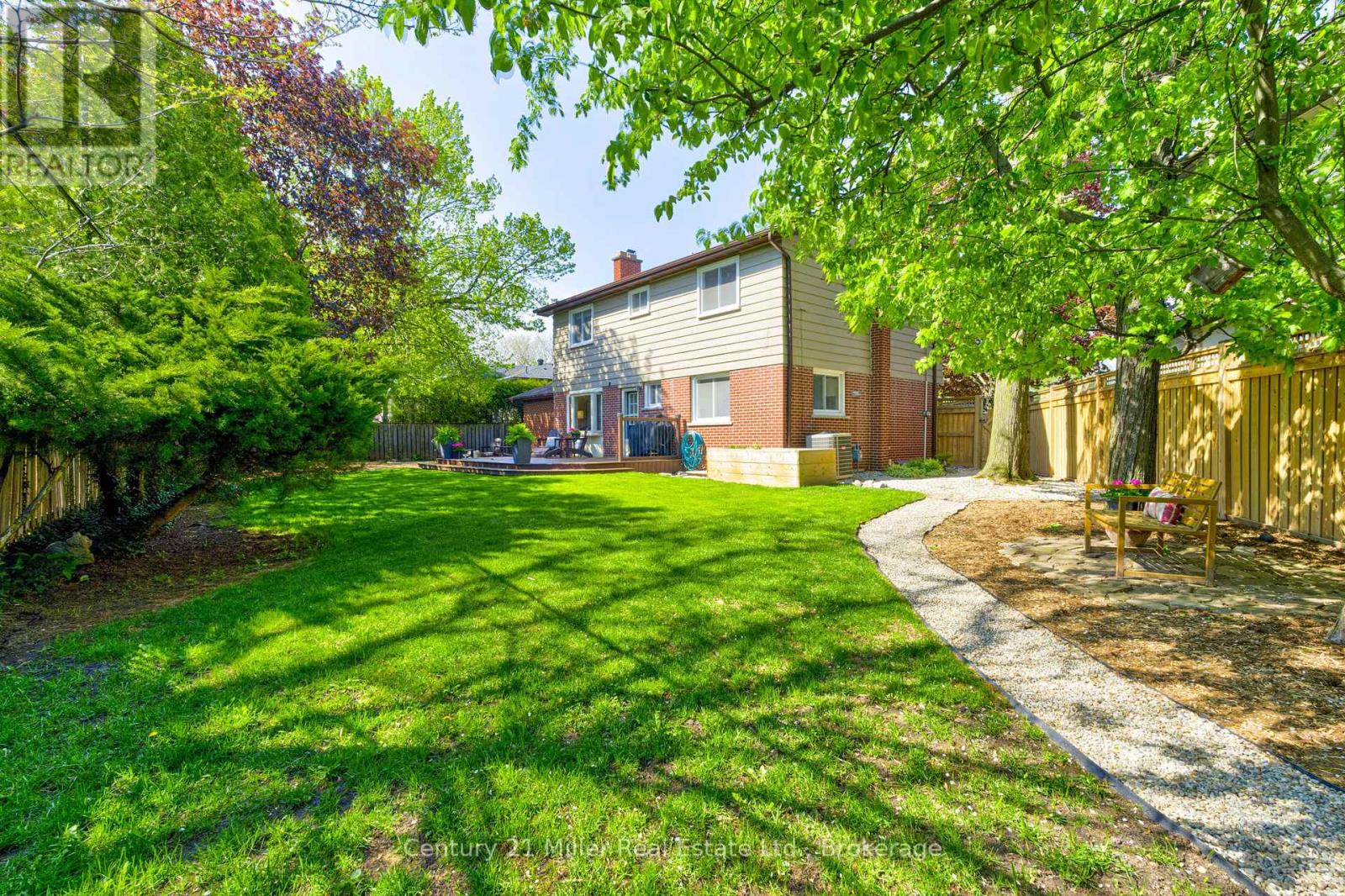 418 Southland Crescent, Oakville, Ontario  L6L 3N8 - Photo 2 - W13154318