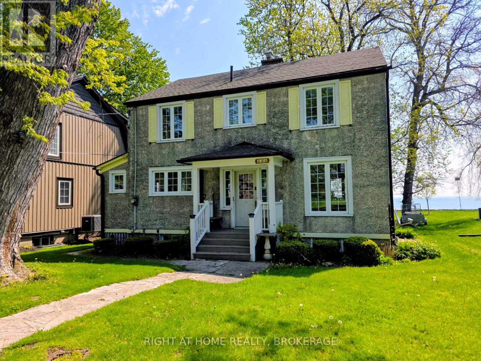 306 Prospect Point Road S, Fort Erie, Ontario  L0S 1N0 - Photo 1 - X13154244