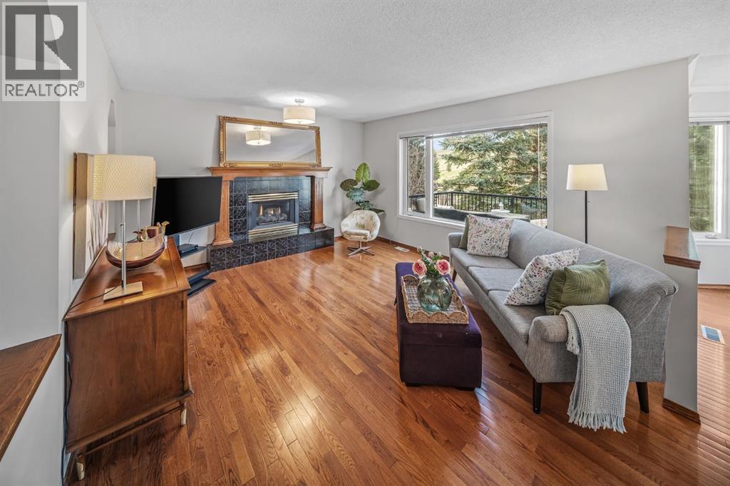 18 Gleneagles View, Cochrane, Alberta  T4C 1N9 - Photo 12 - A2311292