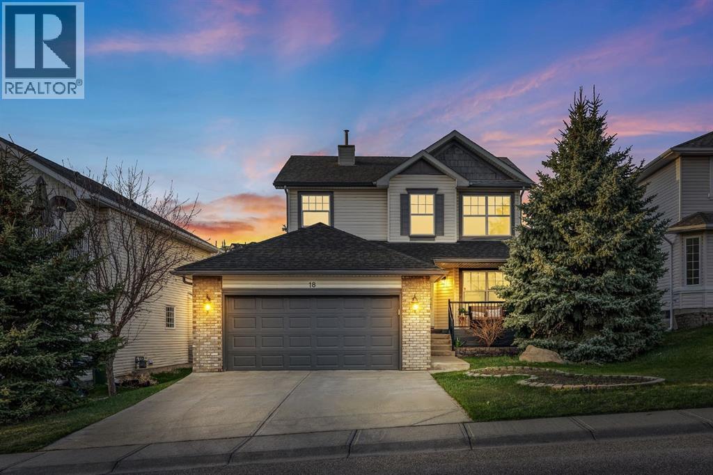 18 Gleneagles View, Cochrane, Alberta  T4C 1N9 - Photo 2 - A2311292