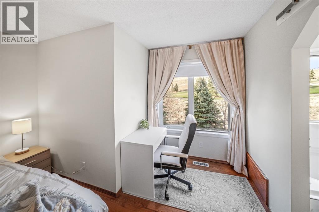 18 Gleneagles View, Cochrane, Alberta  T4C 1N9 - Photo 25 - A2311292