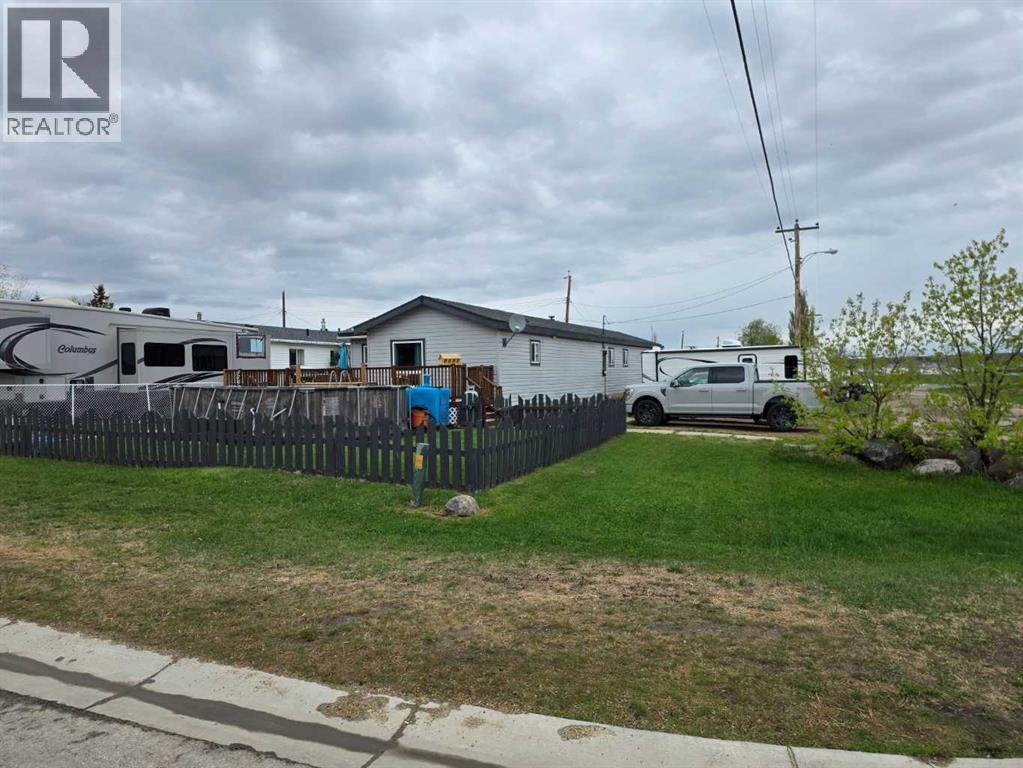 9702 104 Avenue, Clairmont, Alberta T0H 0W0 - Photo 1 - A2312710