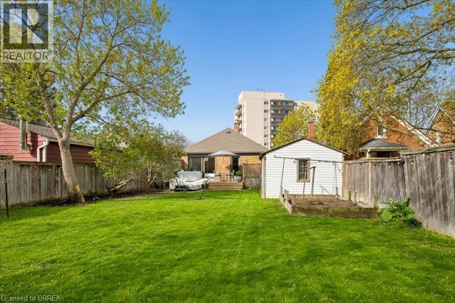 256 Bowman Street, Waterloo, Ontario  N2J 1W5 - Photo 39 - 40832135
