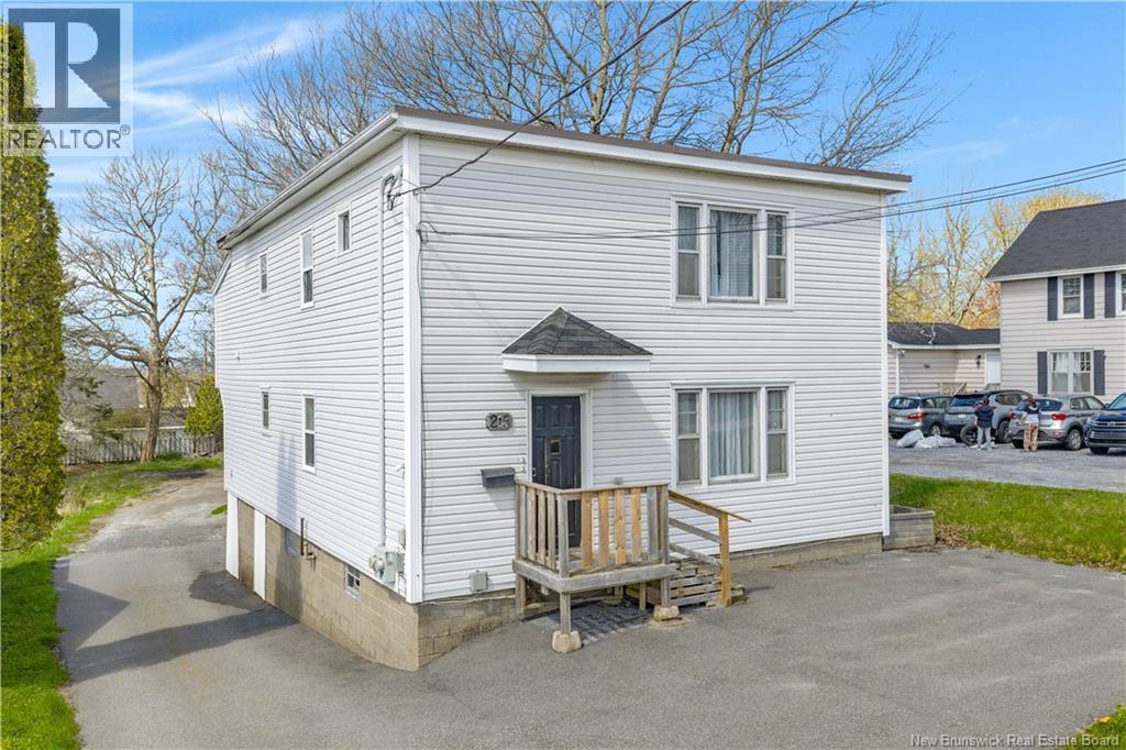 215 Somerset Street, Saint John, New Brunswick  E2K 2Y1 - Photo 1 - NB139588
