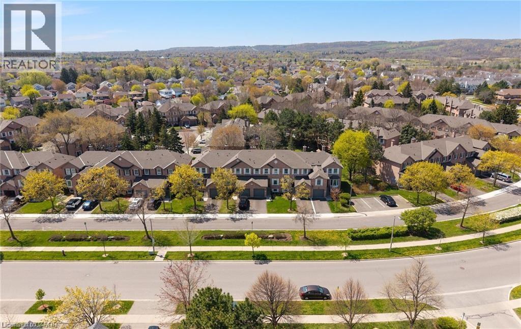 2935 HEADON FOREST Drive Unit# 15, Burlington, Ontario