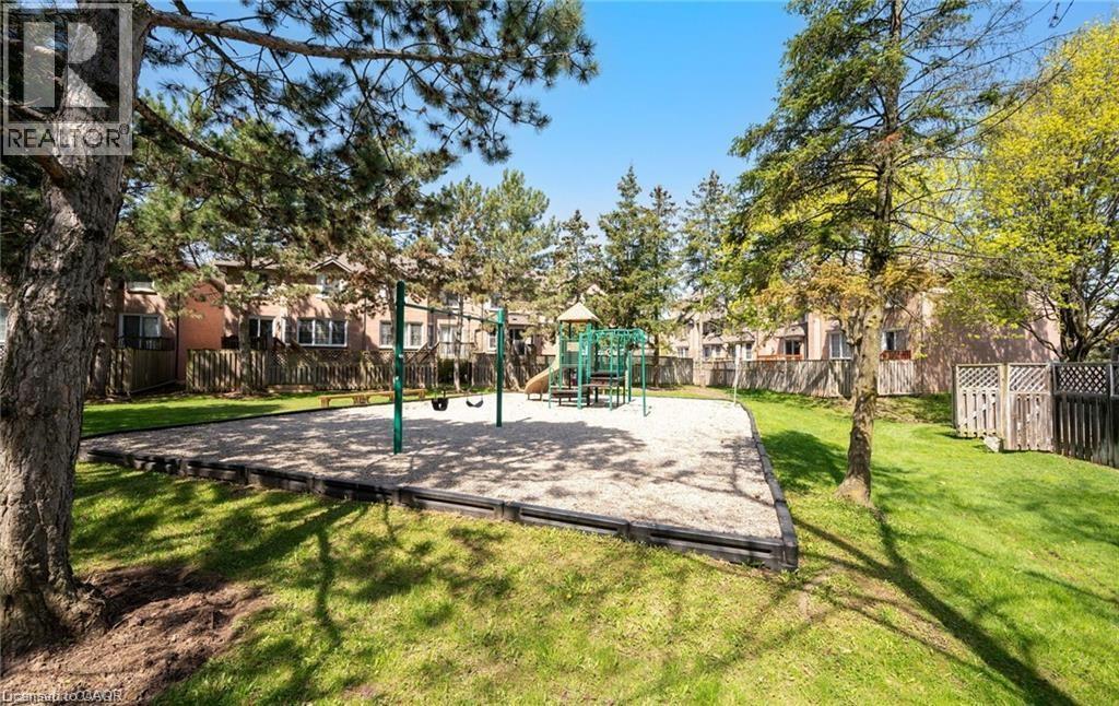 2935 Headon Forest Drive Unit# 15, Burlington, Ontario  L7M 3Z7 - Photo 2 - 40831547